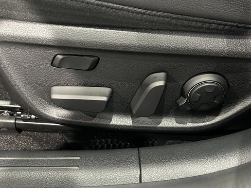 Used 2023 Genesis G70 3.3T w/ Sport Advanced Package AWD/4WD image 14