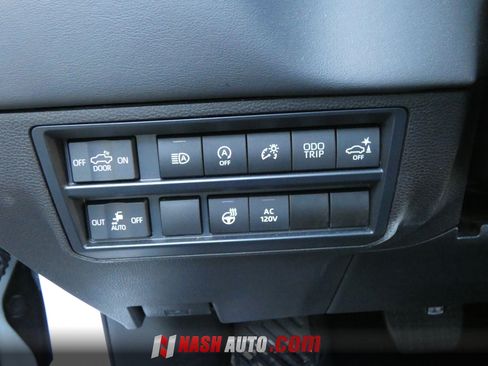 Used 2024 Toyota Tundra Platinum AWD/4WD image 74