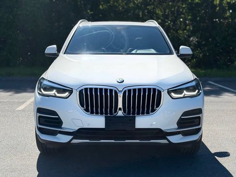Used 2023 BMW X5 xDrive40i AWD/4WD image 9