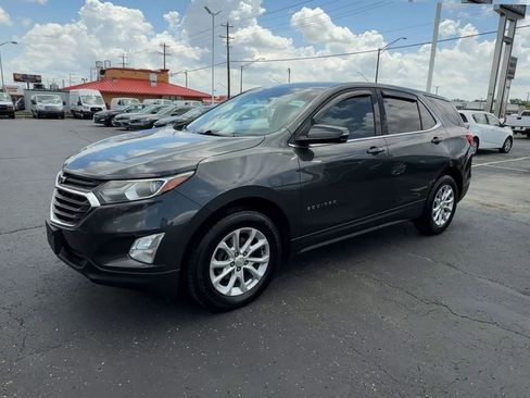 Used 2018 Chevrolet Equinox LT image 4