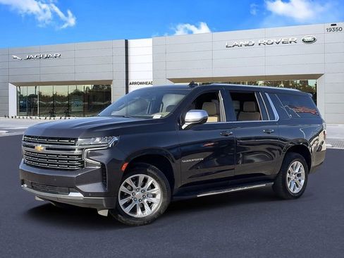 Used 2024 Chevrolet Suburban Premier RWD image 1