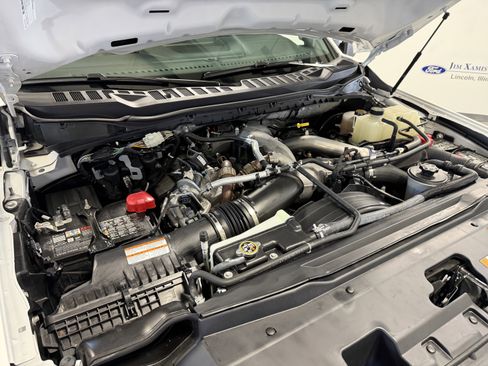 Used 2024 Ford F250 Lariat w/ Sport Appearance Package image 29