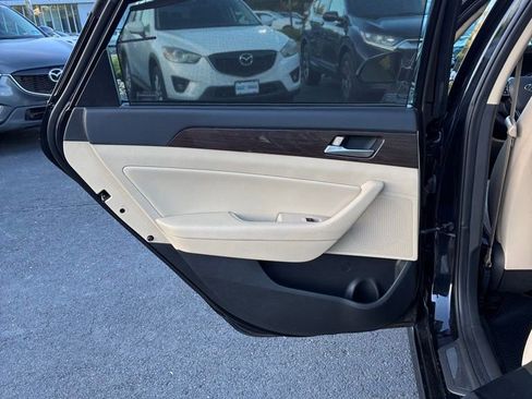 Used 2019 Hyundai Sonata Limited w/ Ultimate Package 04 FWD image 45