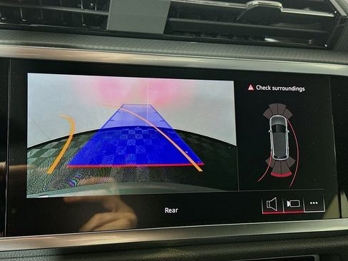 New 2025 Audi Q3 2.0T Premium image 13