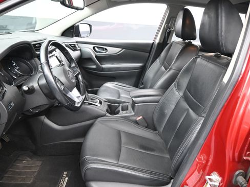 Used 2020 Nissan Rogue Sport SL w/ Premium Package image 10