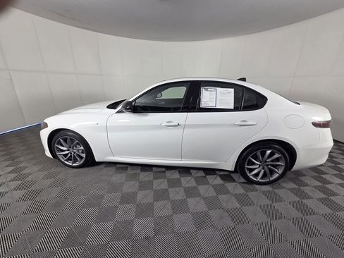 Used 2024 Alfa Romeo Giulia Ti w/ Active Assist Plus Package image 8