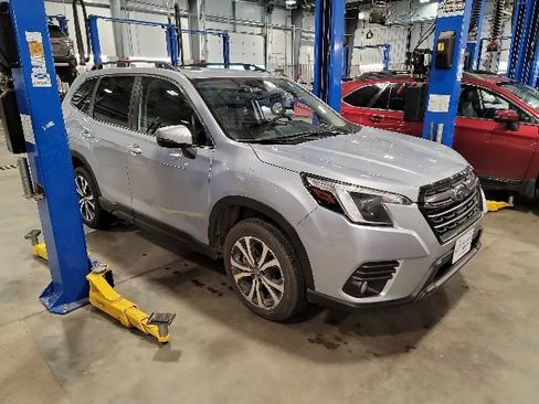 Used 2023 Subaru Forester Limited w/ Popular Package #2 AWD/4WD image 1