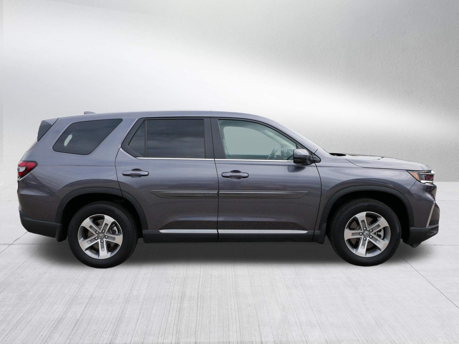 Certified 2025 Honda Pilot EX-L image 8