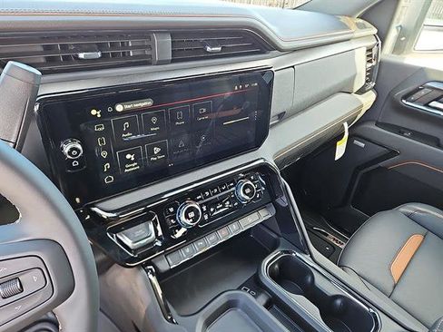 New 2026 GMC Sierra 2500 AT4 w/ Technology Package image 18