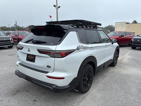 New 2026 Mitsubishi Outlander Trail Edition image 6