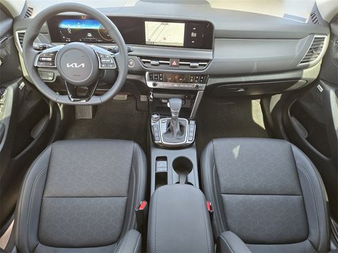 New 2026 Kia Seltos SX image 18