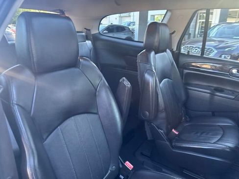 Used 2017 Buick Enclave Leather AWD/4WD image 35