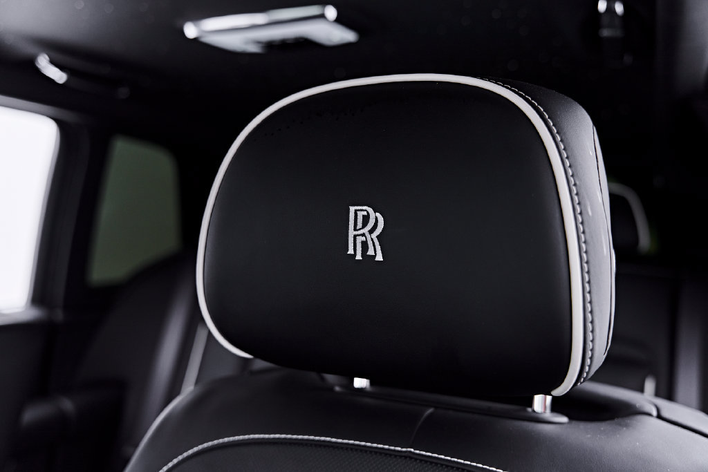 Used 2025 Rolls-Royce Cullinan Black Badge AWD/4WD image 63