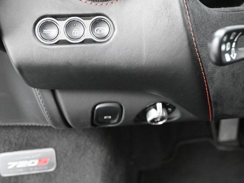 Used 2020 McLaren 720S Performance RWD image 20