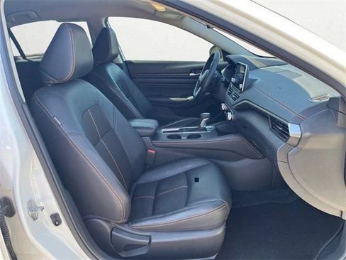 Used 2019 Nissan Altima 2.5 SR image 18