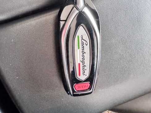 Used 2021 Lamborghini Urus image 47