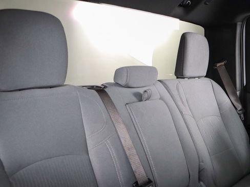 Used 2023 RAM 2500 Big Horn w/ Cold Weather Group image 28