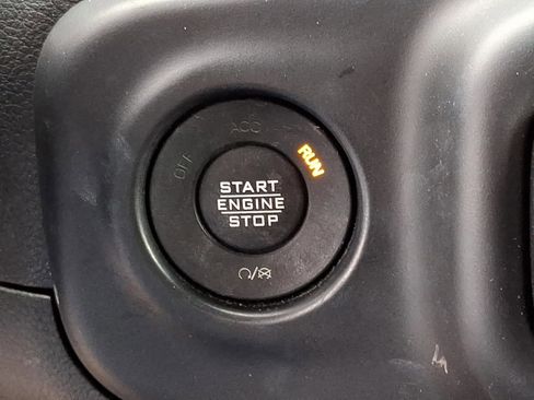 Certified 2021 Jeep Wrangler Unlimited Sahara image 22