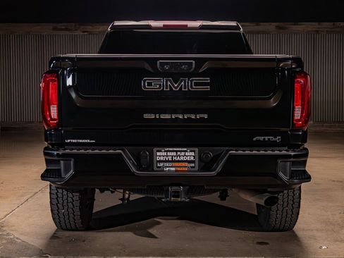 Used 2022 GMC Sierra 2500 AT4 AWD/4WD image 7