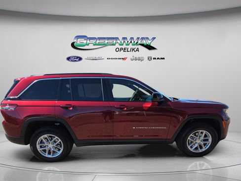 New 2025 Jeep Grand Cherokee Laredo X image 8