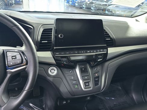 Used 2025 Honda Odyssey EX-L image 21