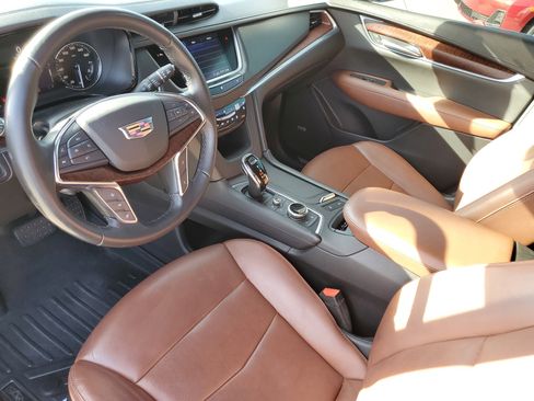 Used 2020 Cadillac XT5 Premium Luxury image 18