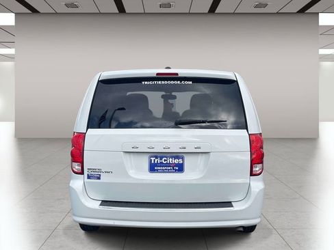 Used 2016 Dodge Grand Caravan SE w/ Quick Order Package 29E SE image 4