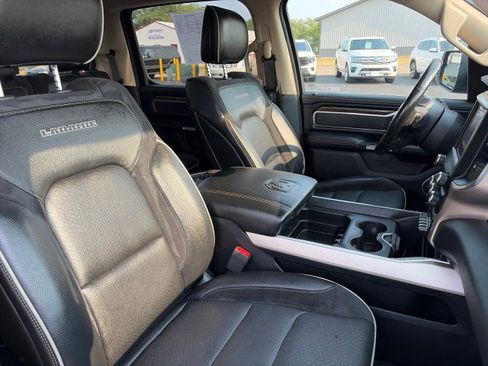 Used 2019 RAM 1500 Laramie AWD/4WD image 22
