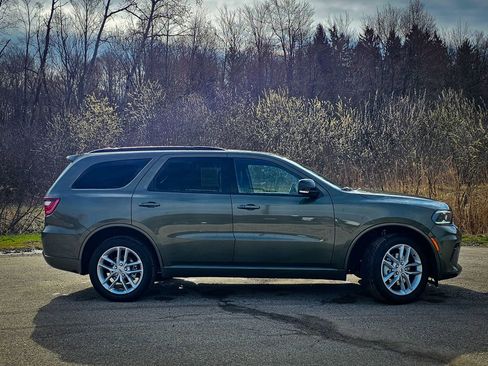 New 2026 Dodge Durango GT image 2