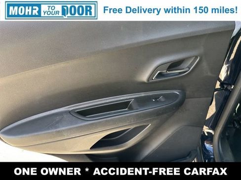 Used 2022 Chevrolet Trax LT w/ LT Convenience Package image 31