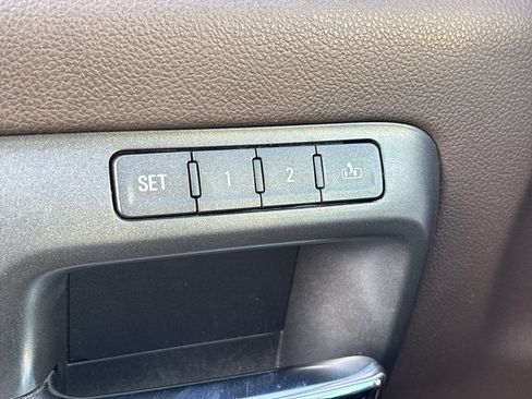 Used 2018 GMC Sierra 1500 SLT w/ SLT Premium Package RWD image 17