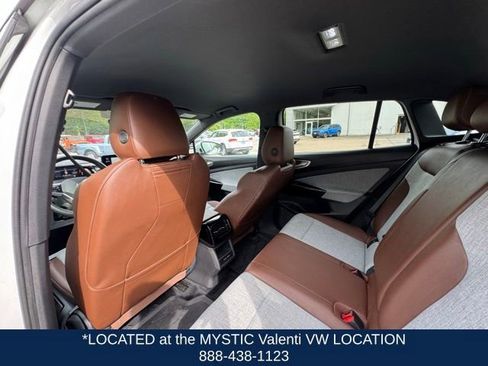 Used 2023 Volkswagen ID.4 Pro RWD image 11