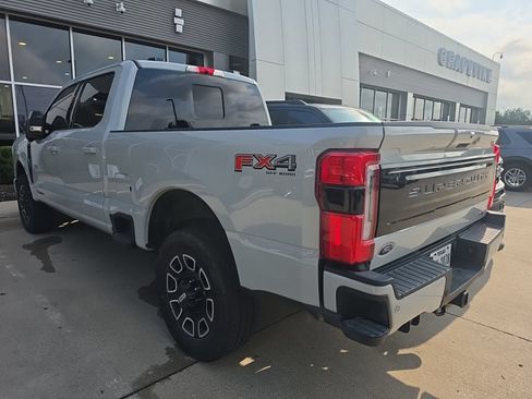 Used 2025 Ford F250 Platinum AWD/4WD image 3