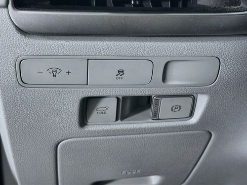 Used 2025 Hyundai Palisade SEL FWD image 16