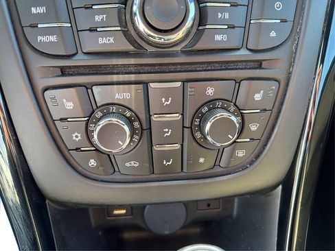 Used 2019 Buick Cascada Premium FWD image 24