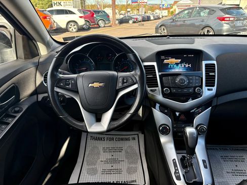 Used 2015 Chevrolet Cruze LT w/ RS Package image 31
