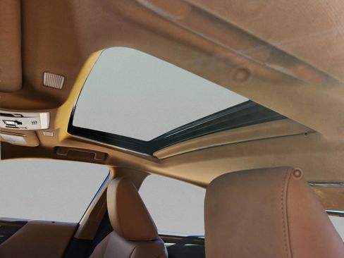 New 2025 Lexus ES 350 w/ Premium Package image 12