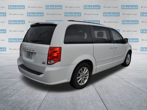 Used 2016 Dodge Grand Caravan SXT image 6