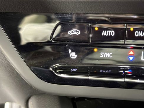 Certified 2023 Buick Envision Essence w/ Sport Touring Package AWD/4WD image 29