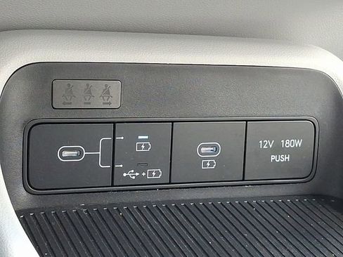 Certified 2026 Hyundai Kona SE image 22