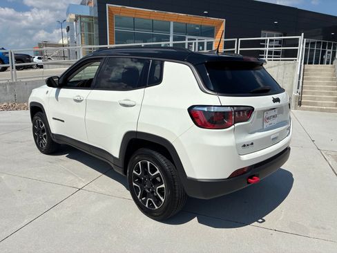 Used 2020 Jeep Compass Trailhawk AWD/4WD image 3