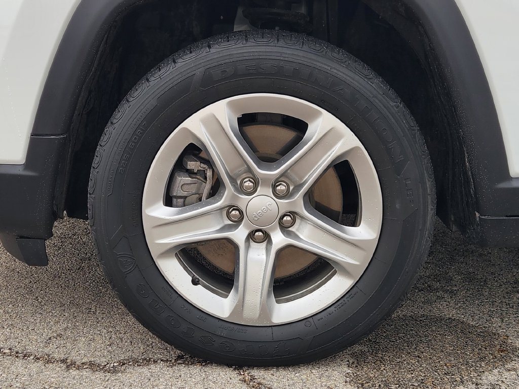 Used 2024 Jeep Compass Latitude AWD/4WD image 10