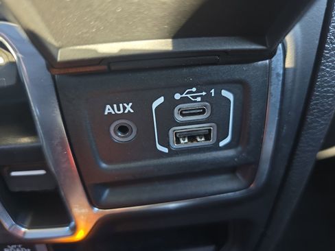 Used 2022 Jeep Gladiator Rubicon w/ LED Lighting Group image 19