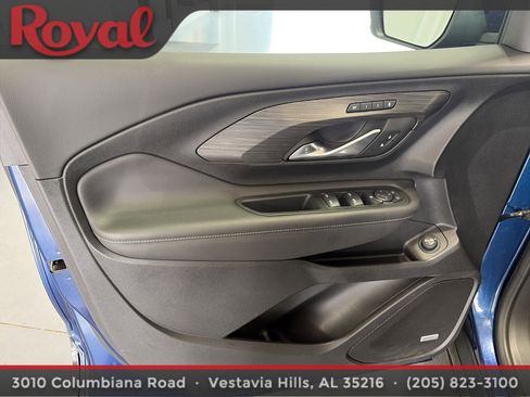 Used 2022 GMC Terrain SLT w/ Infotainment Package II FWD image 28