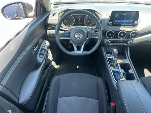 Used 2025 Nissan Sentra SV FWD image 27