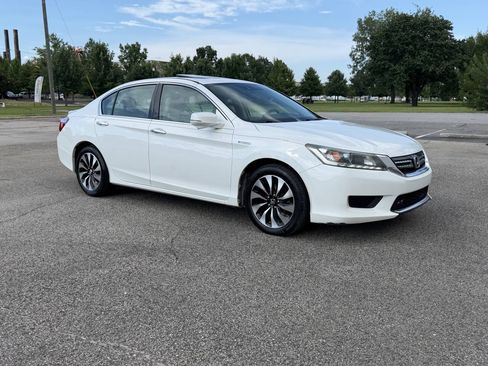 Used 2015 Honda Accord EX-L image 6
