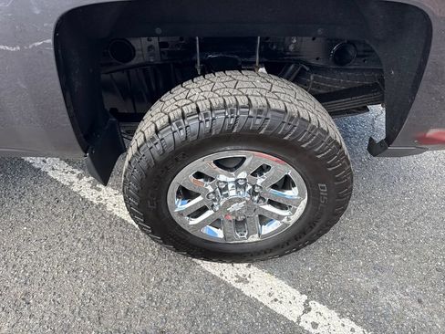 Used 2016 Chevrolet Silverado 2500 LTZ w/ Duramax Plus Package AWD/4WD image 38