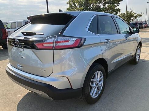 Certified 2024 Ford Edge SEL w/ Convenience Package AWD/4WD image 5