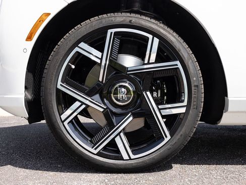 New 2027 Rolls-Royce Cullinan Black Badge AWD/4WD image 91