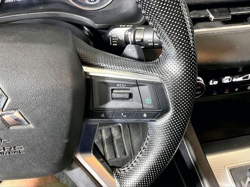 Used 2022 Mitsubishi Outlander SEL image 15